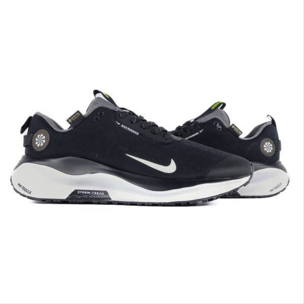 Black Nike